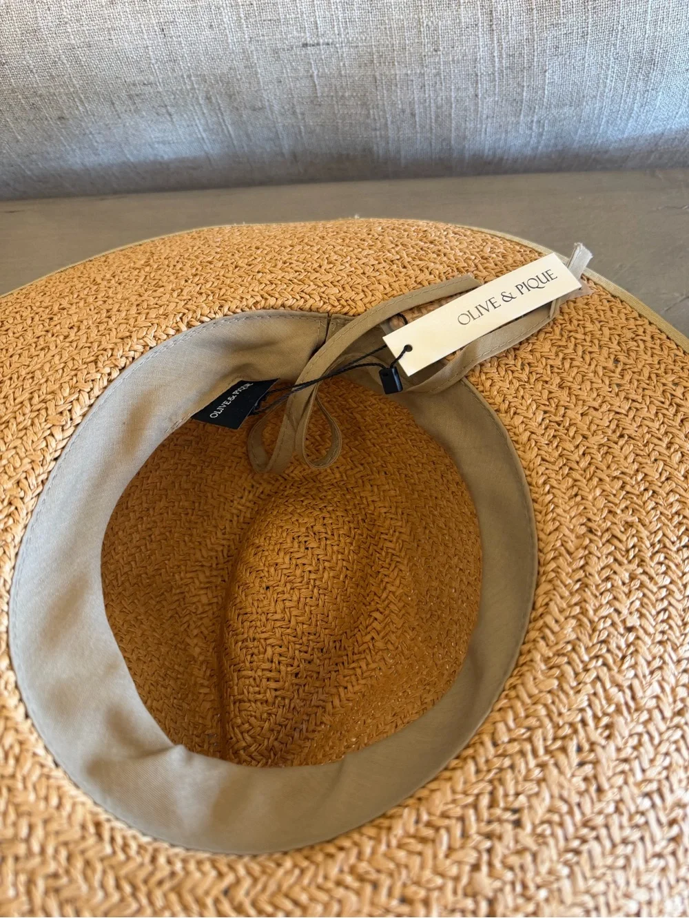 NWT Olive & Pique Straw Sun Hat Neutral Band Wide Brim Beach Vacation Adjustable